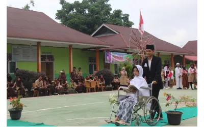 Semarak Perlombaan dalam rangka HUT ke-81 RI di MAN 5 Pasaman Barat