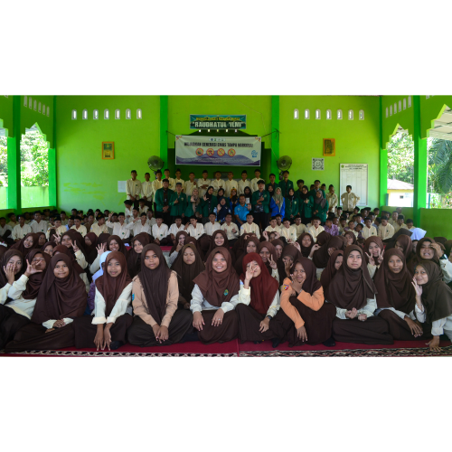 Mahasiswa KKN Unand dan UIN Batusangkar adakan Sosialisasi Bahaya Narkoba di MAN 5 Pasaman Barat