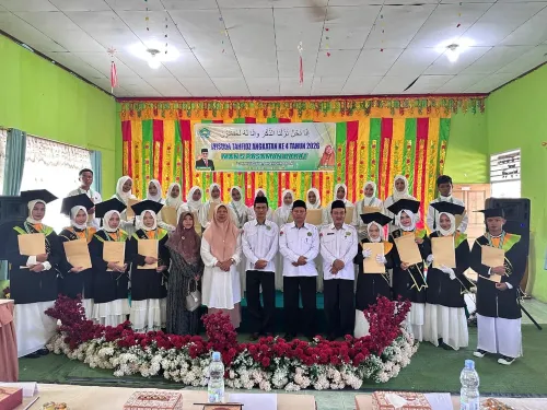 MAN 5 Pasaman Barat Gelar Wisuda Tahfidz Angkatan ke-4 Tahun 2026