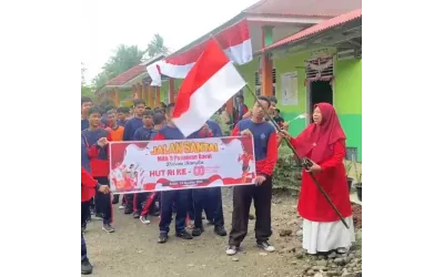 Semarak Menyambut HUT ke-80 RI MAN 5 Pasaman Barat Gelar Jalan Santai