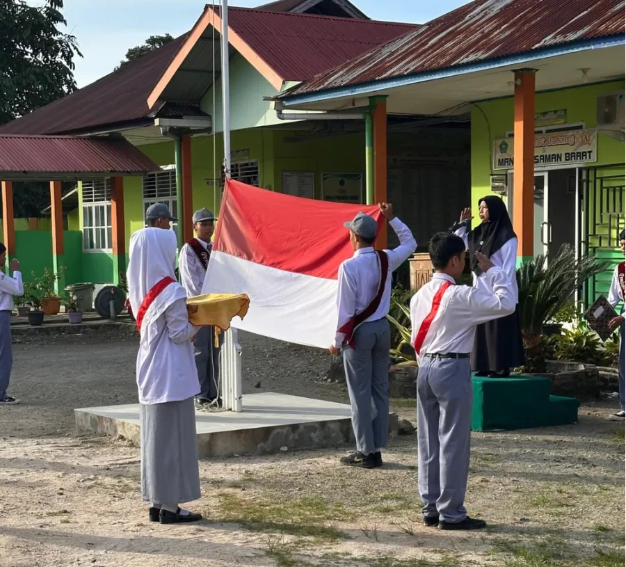 MAN 5 Pasaman Barat Gelar Upacara Peringatan Hari Lahir Pancasila