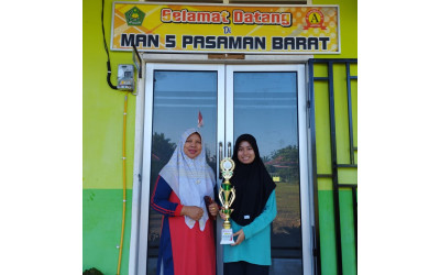 AISYAH, SISWI MAN 5 PASAMAN BARAT RAIH JUARA III LOMBA PUISI PADA HAKORDIA 2023