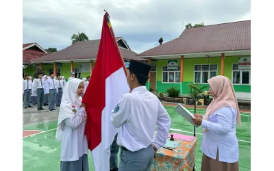 Kepala MAN 5 Pasaman Barat Lantik Pengurus OSIM Periode 2025/2026