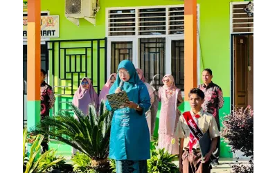 MAN 5 Pasaman Barat Gelar Upacara Peringatan Hari Pendidikan Nasional Tahun 2026