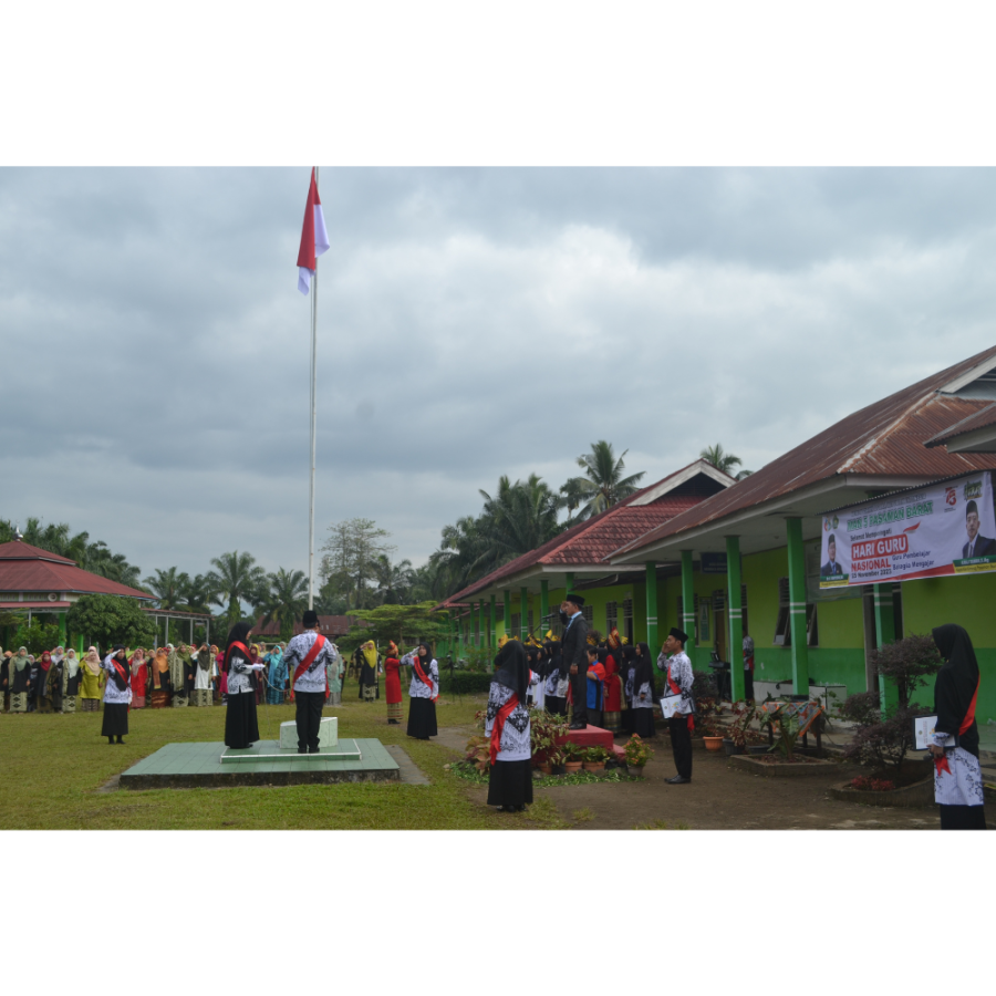 MAN 5 Pasaman Barat jadi Tuan Rumah Upacara Hari Guru Nasional Tahun 2023 Tingkat Kabupaten Pasaman Barat