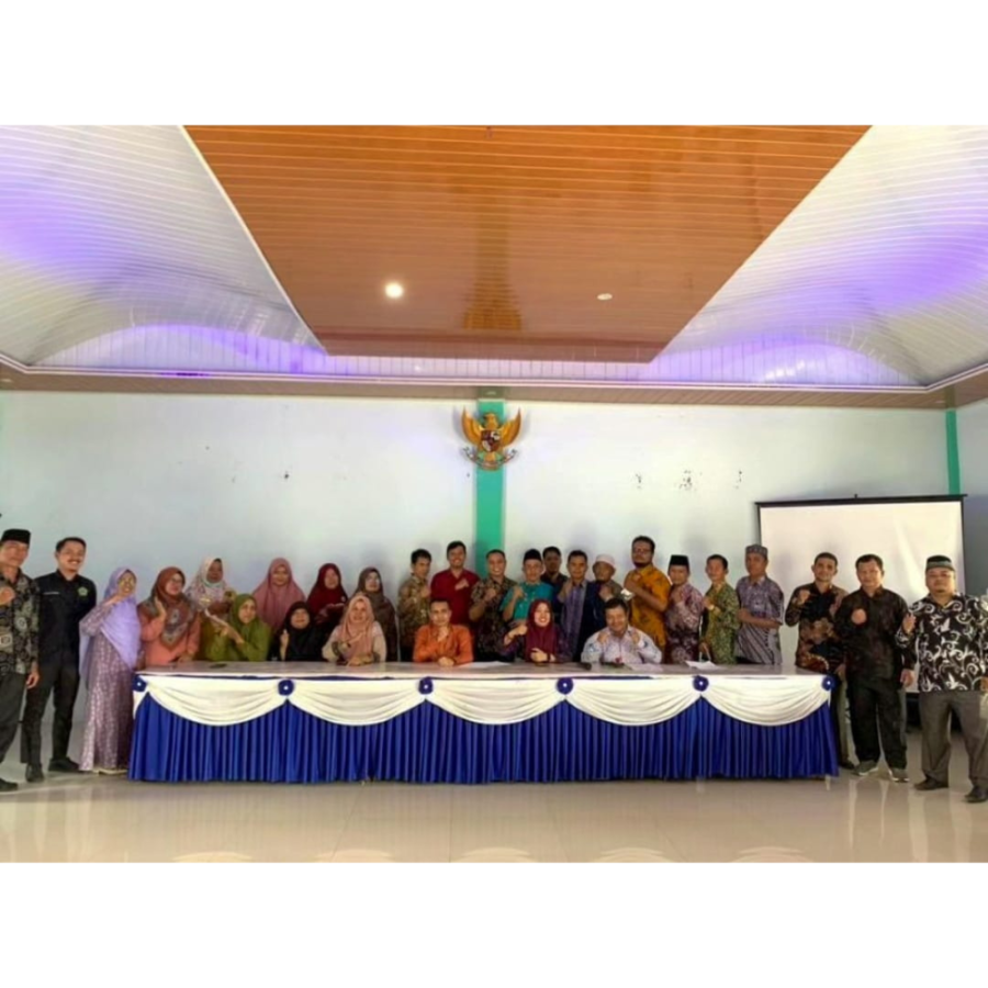 Tim Humas MAN 5 Pasaman Barat ikuti Pembinaan Program Strakom Kemenag RI oleh Tim Humas Kanwil Kemenag Sumbar