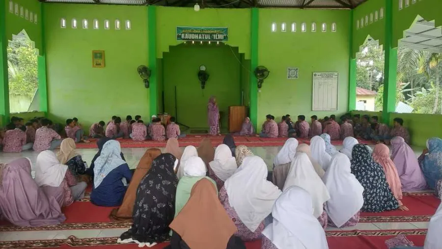 Penutupan Pesantren Ramadhan 1446 H oleh Kepala MAN 5 Pasaman Barat